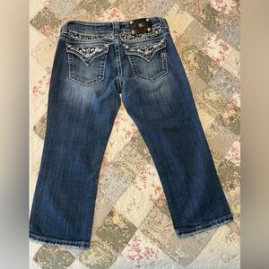 Miss Me Easy Capri Size 28